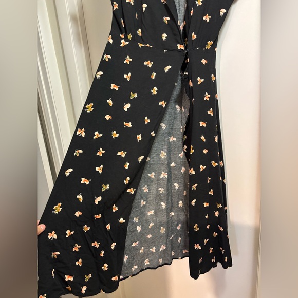 Urban Outfitters Black Floral Midi Dress S - Picture 4 of 5